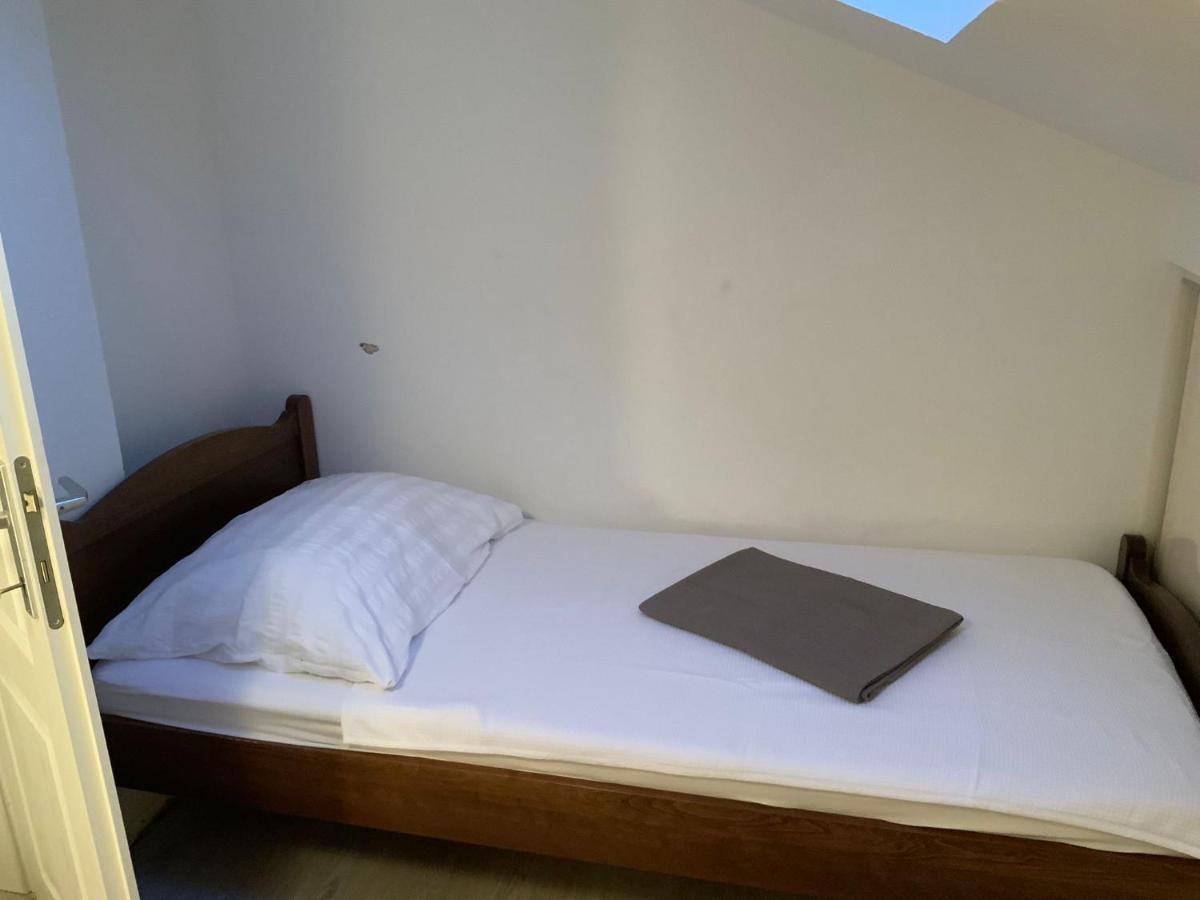 Apartament Lili *